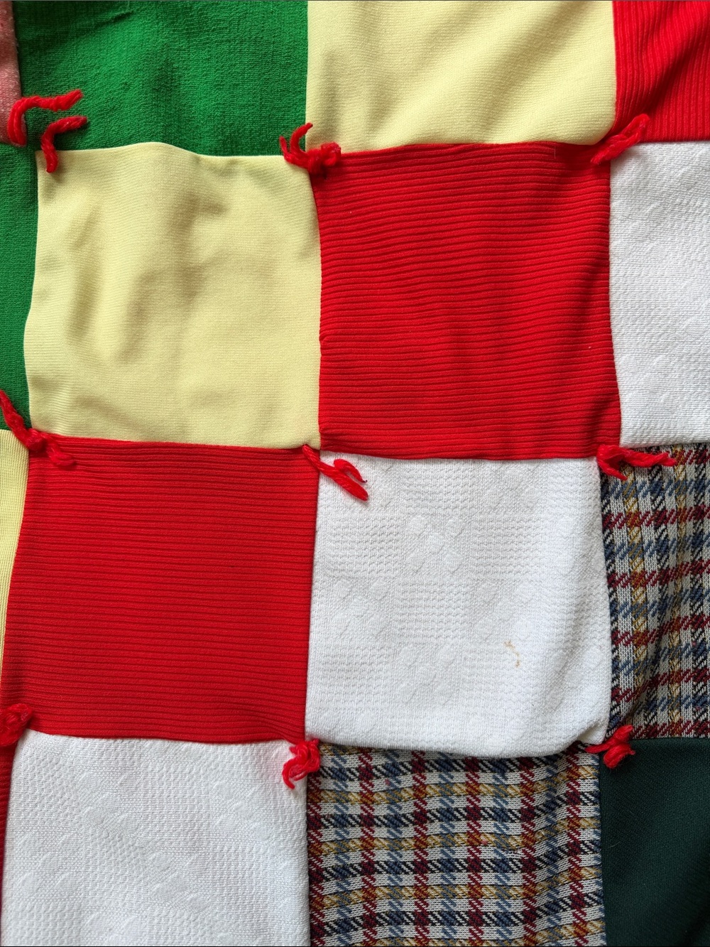 Vintage Homemade Granny Square Patchwork Twin Bed Quilt Blanket - Picture 3 of 8